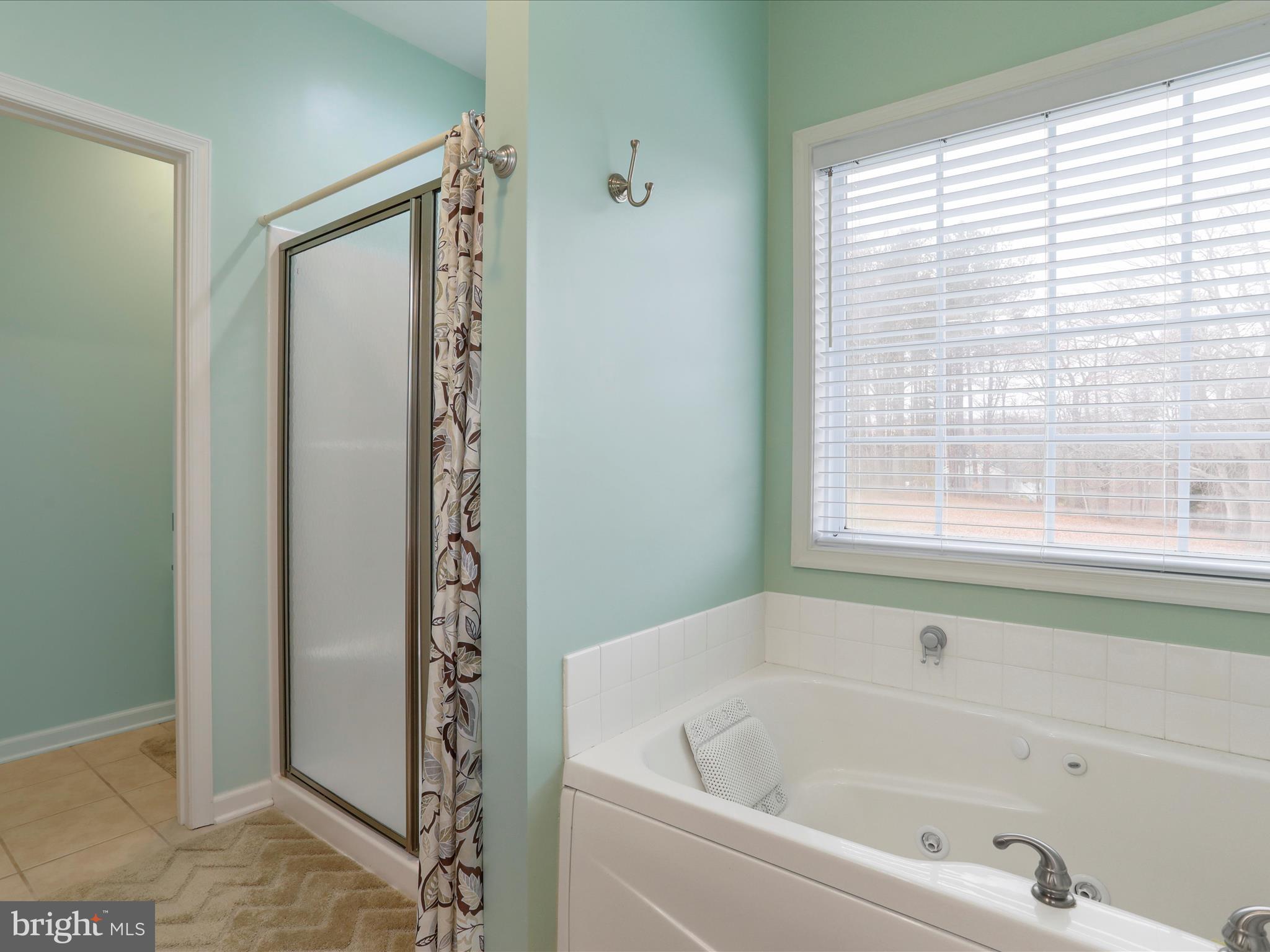 FAIRVIEW OAKS - Residential