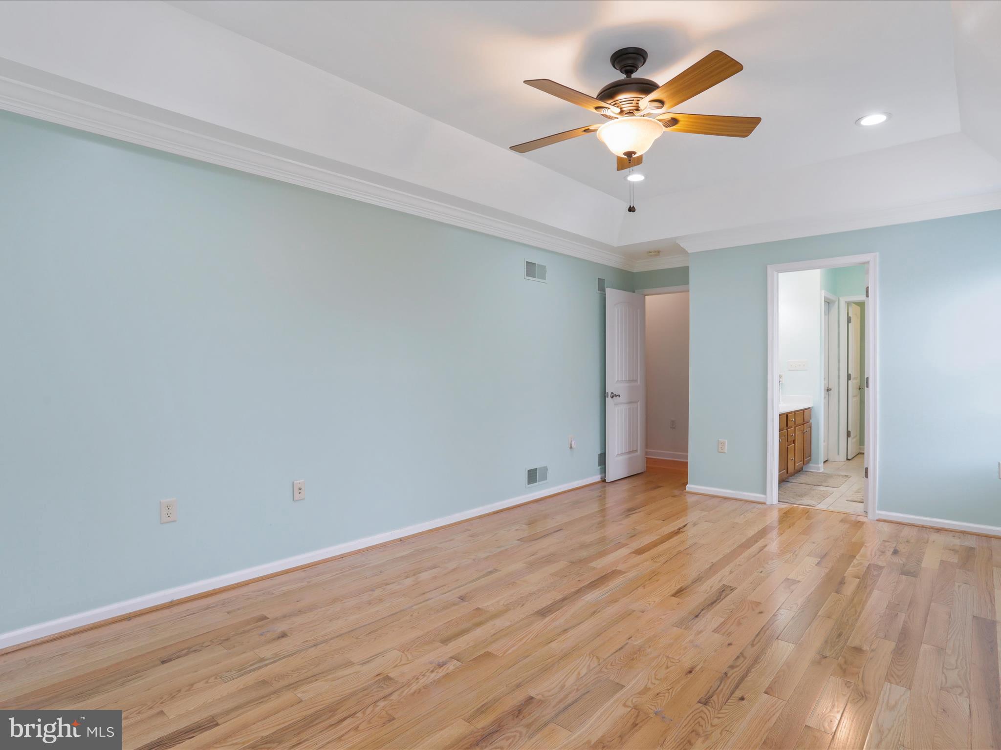 FAIRVIEW OAKS - Residential