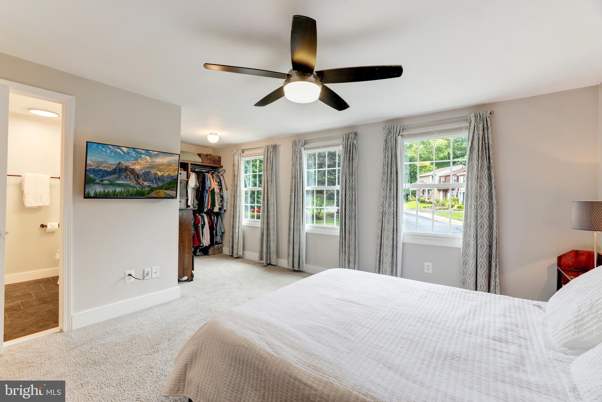 RESTON - Residential