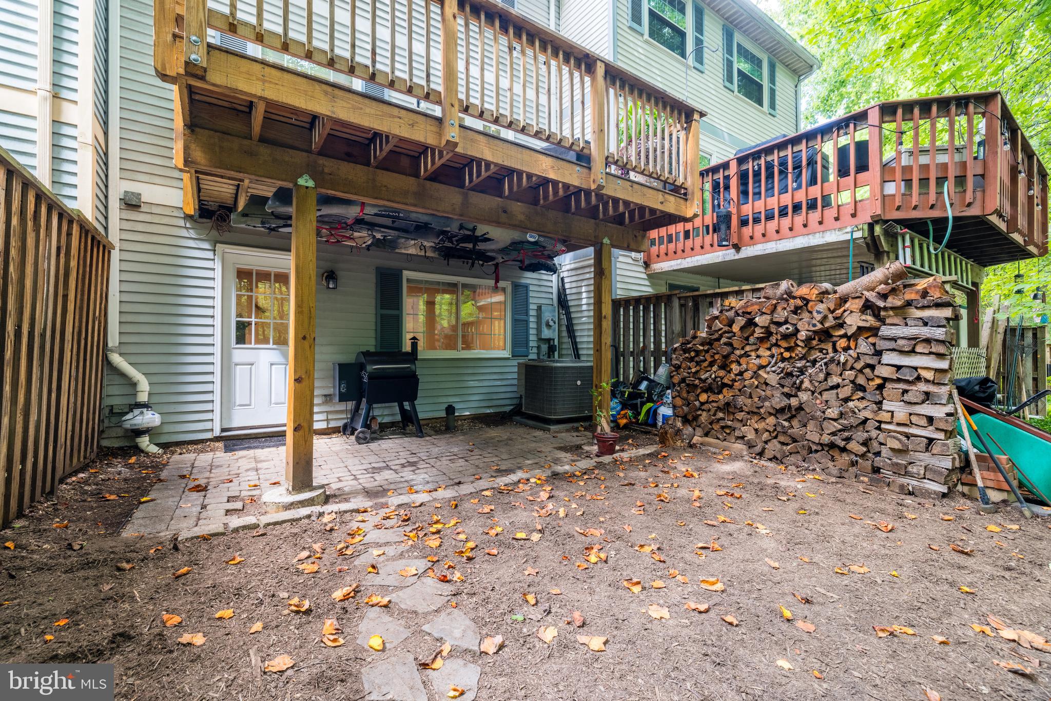 RESTON - Residential