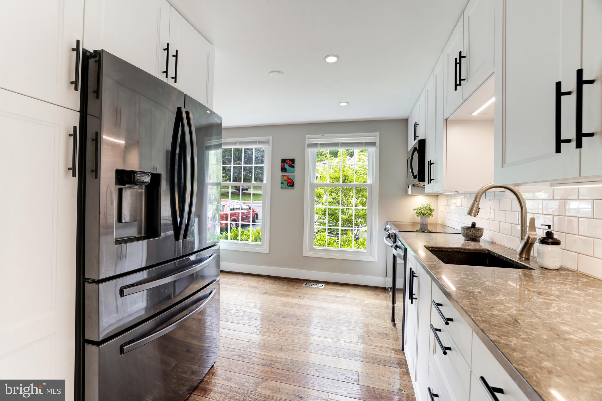 RESTON - Residential