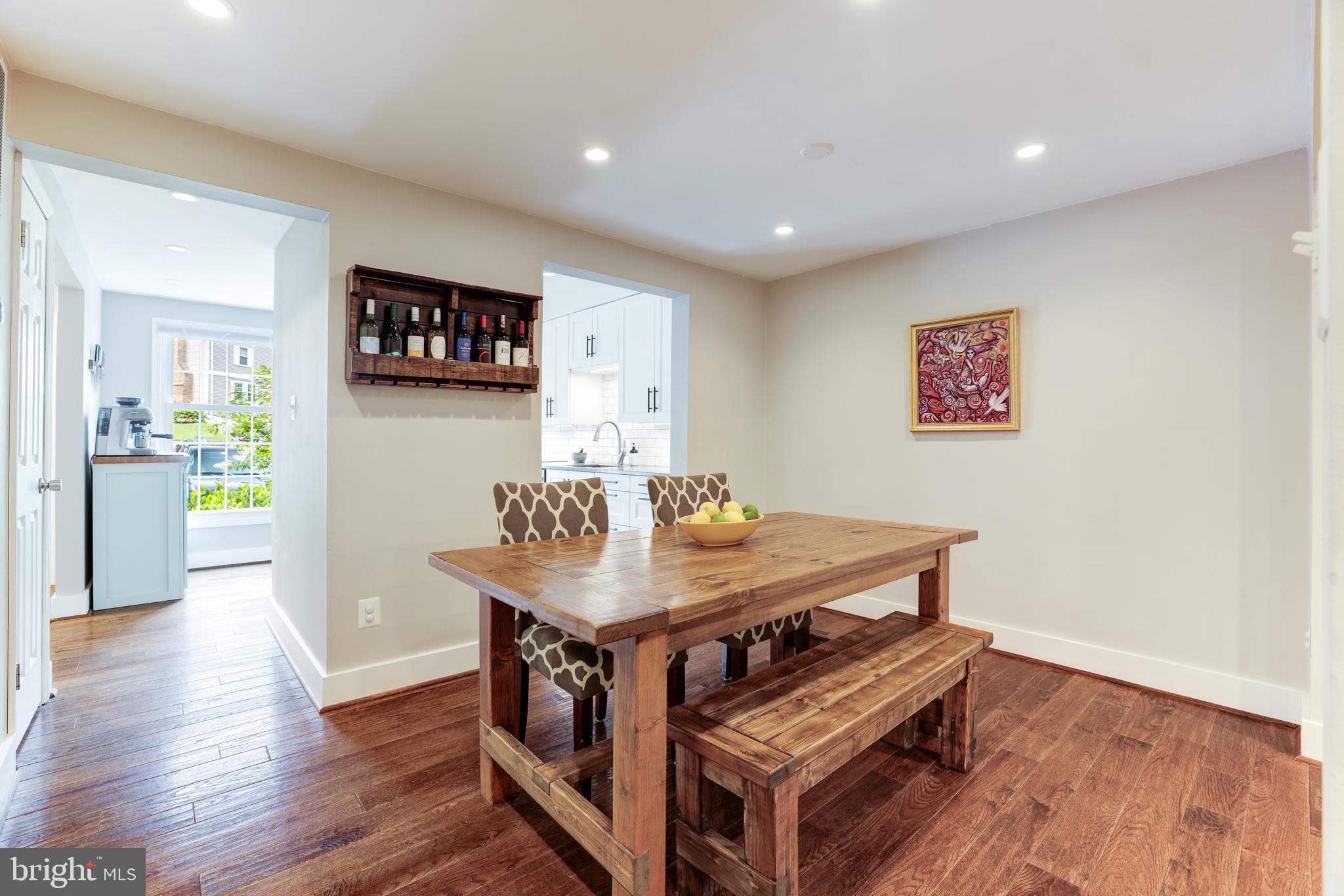 RESTON - Residential