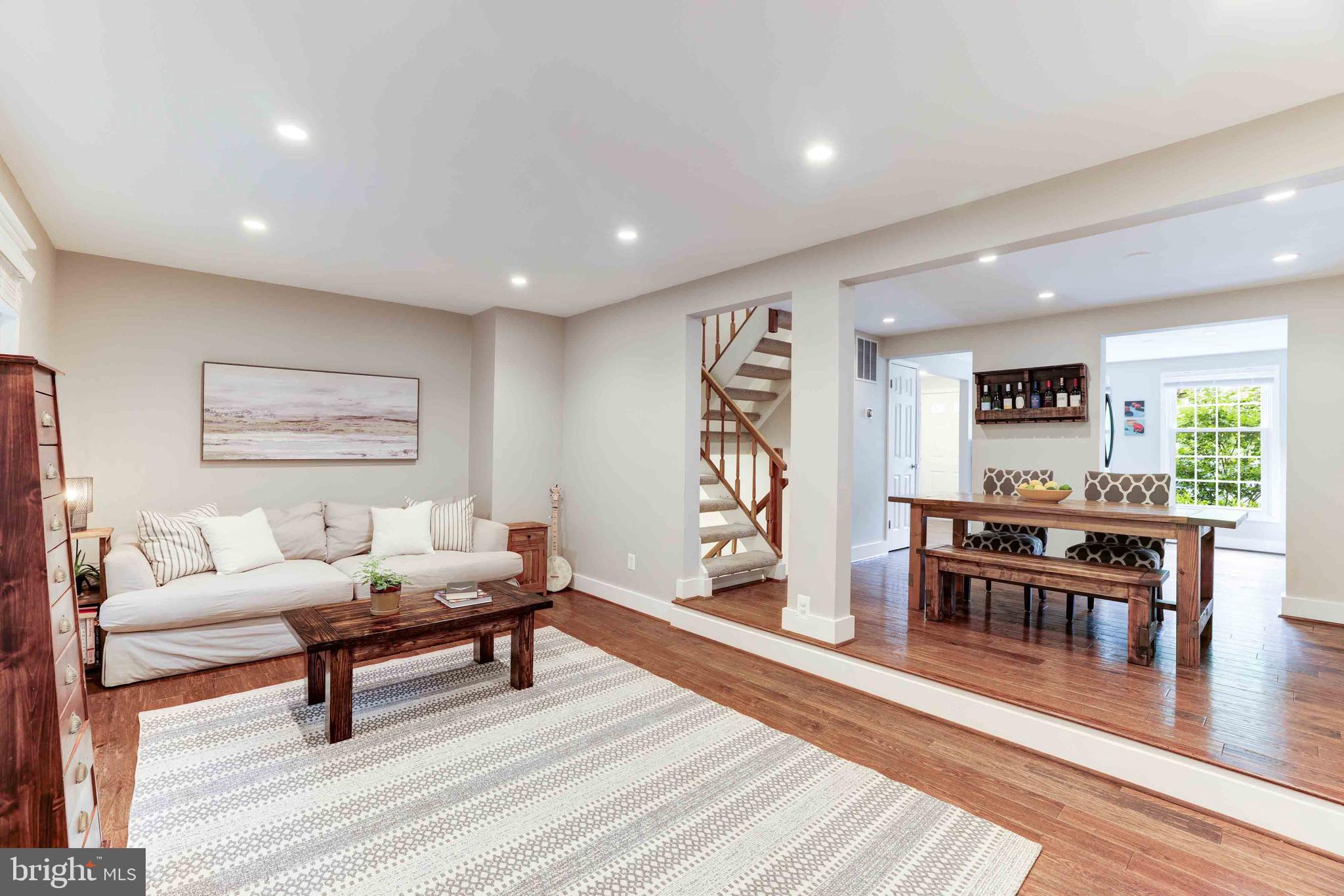 RESTON - Residential