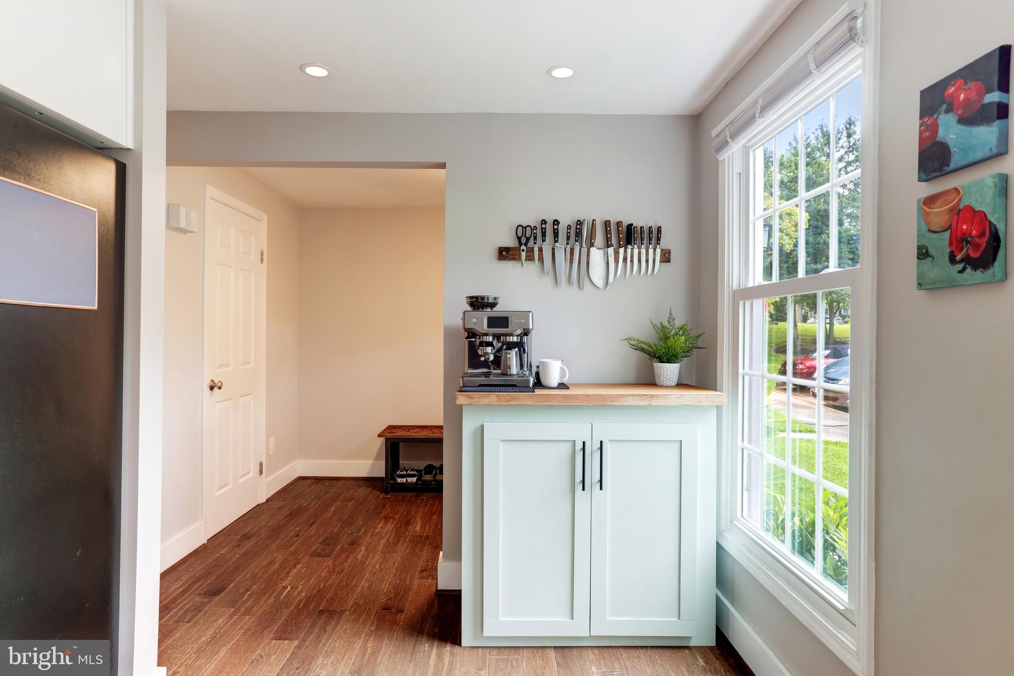 RESTON - Residential