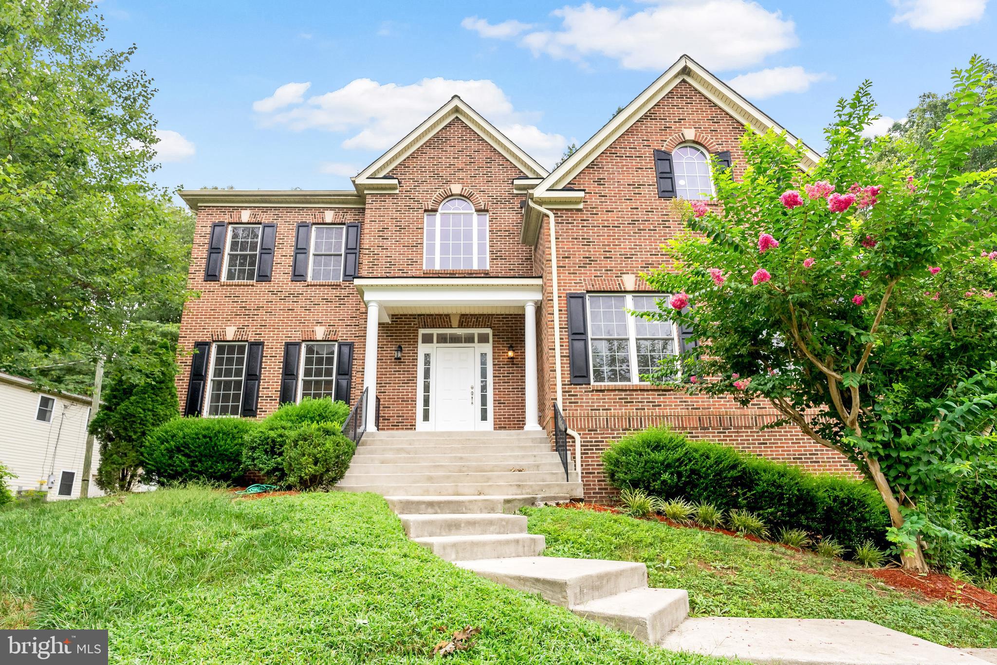 7119 BARRY ROAD