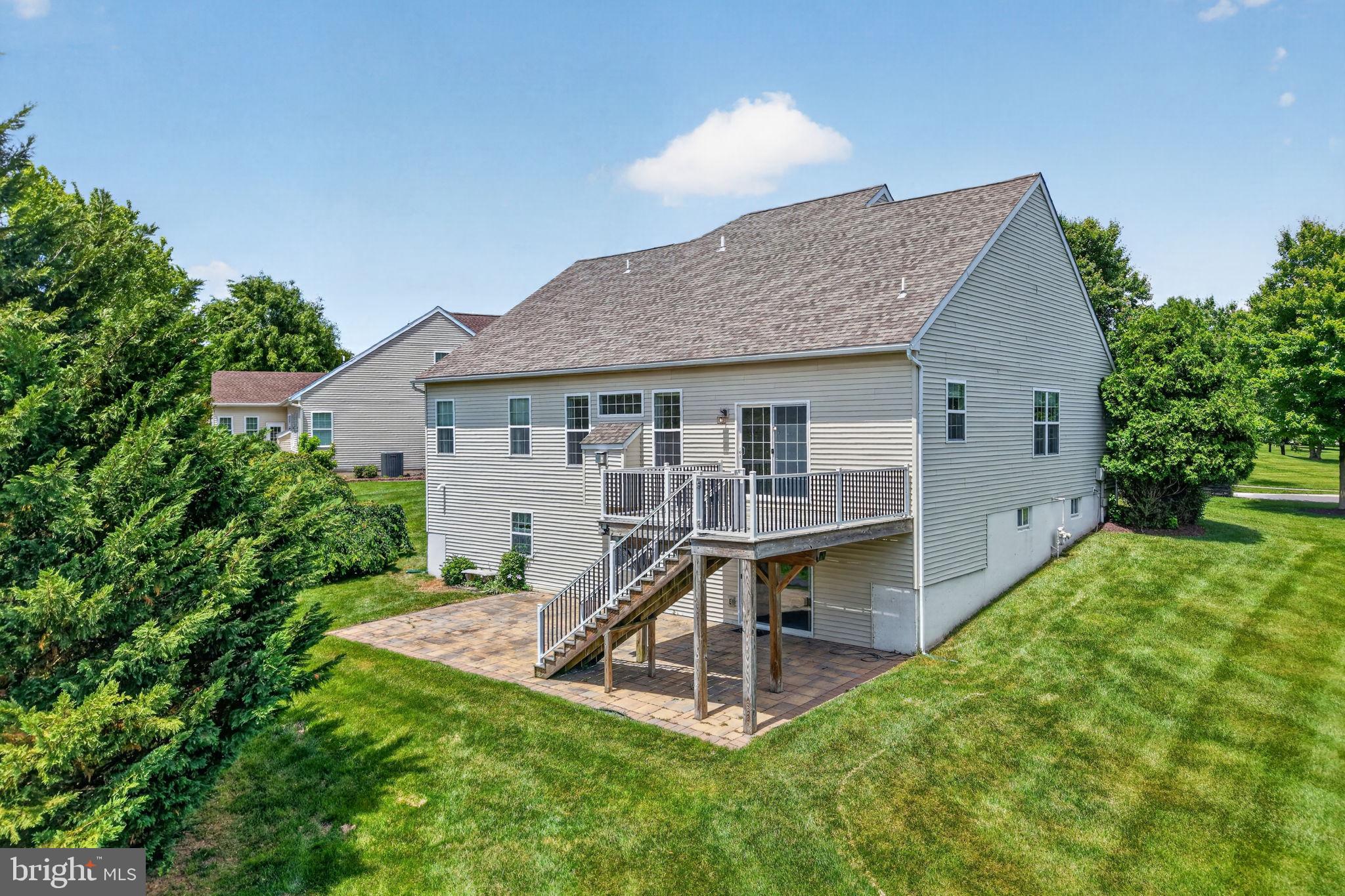 415 WESTVIEW DRIVE
