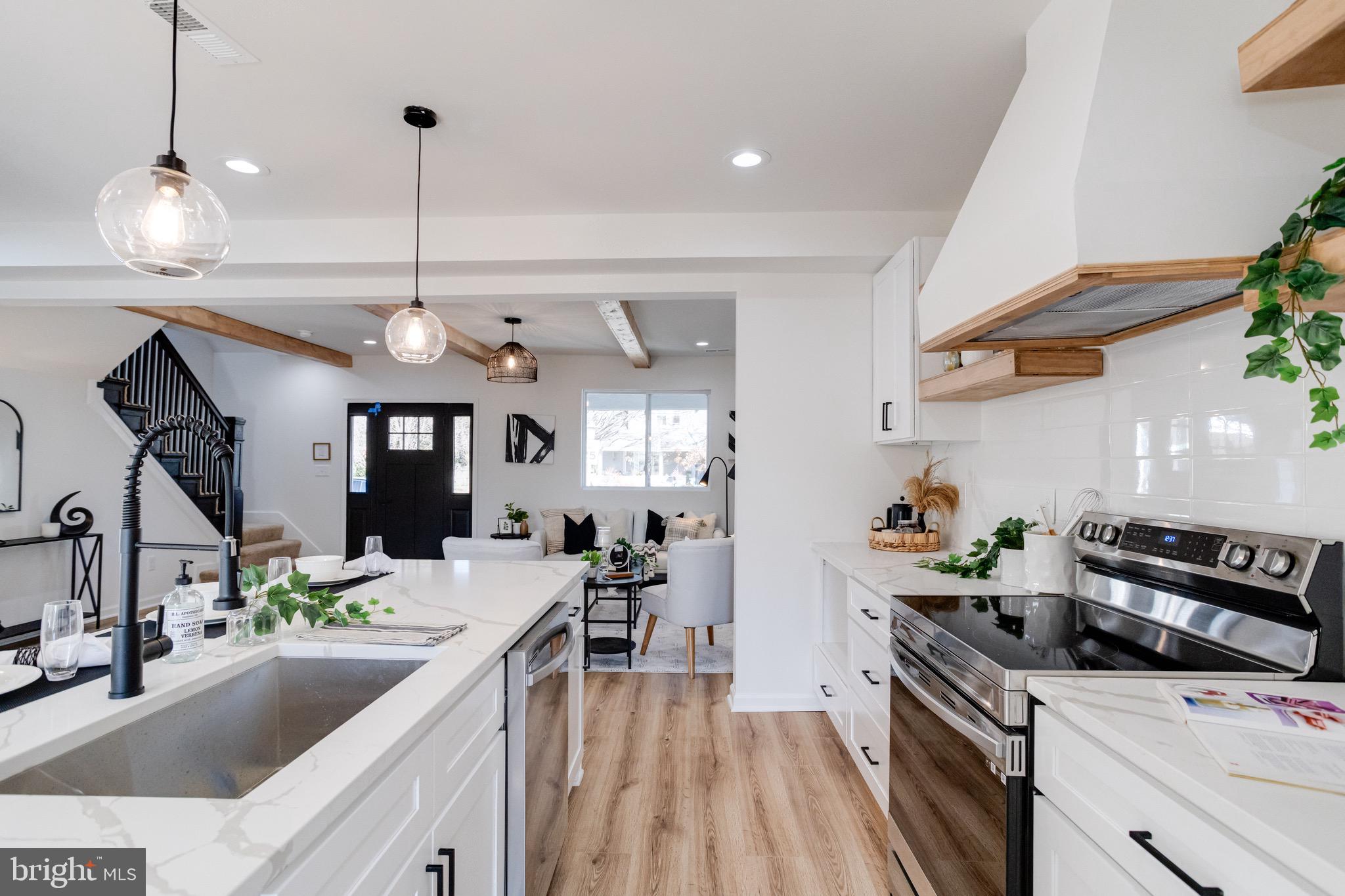 HAMILTON HEIGHTS - Residential