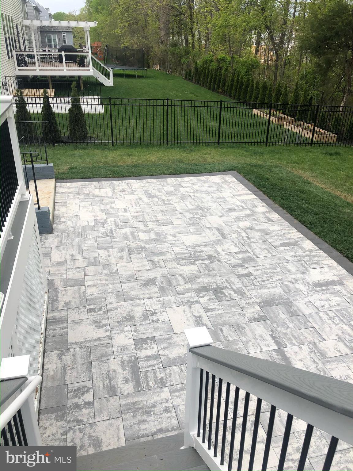 MCINTOSH - Residential