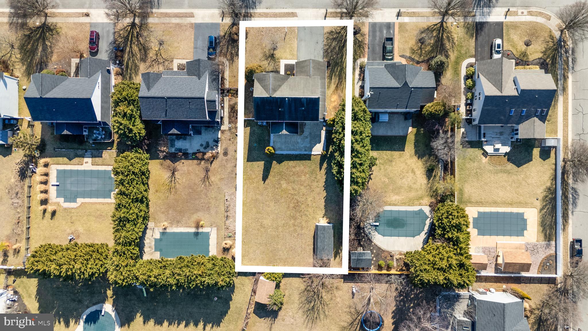 NORTH BROOK - Residential