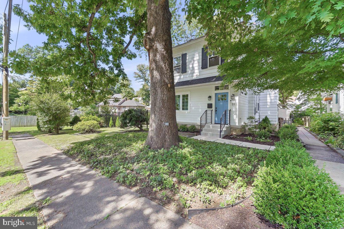 59 W STEWART AVENUE