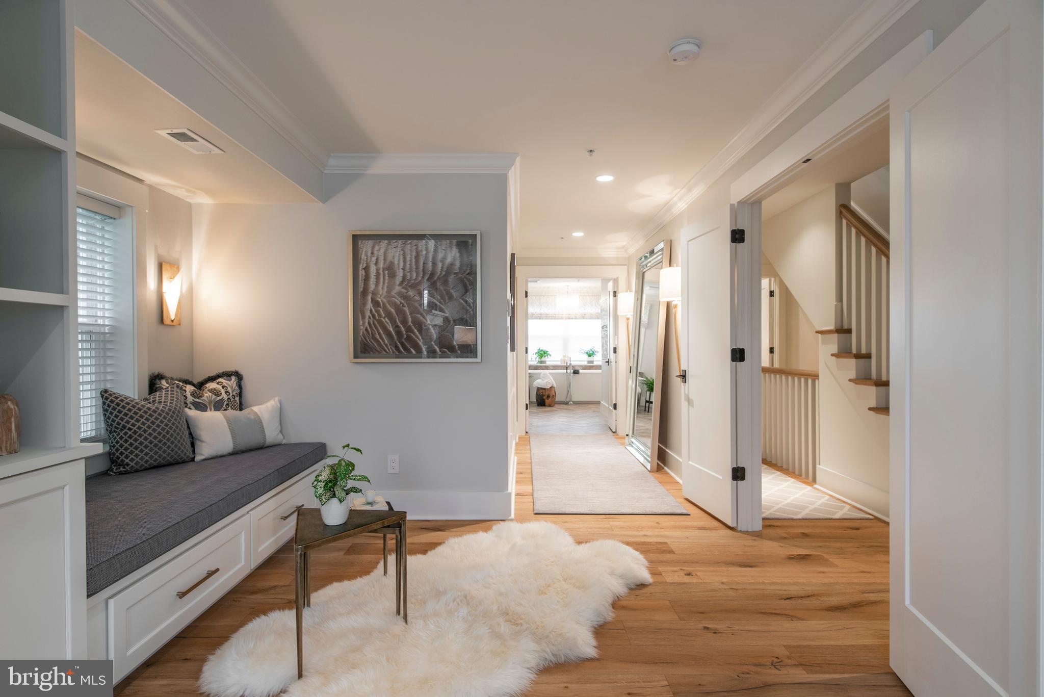 ROXBOROUGH - Residential