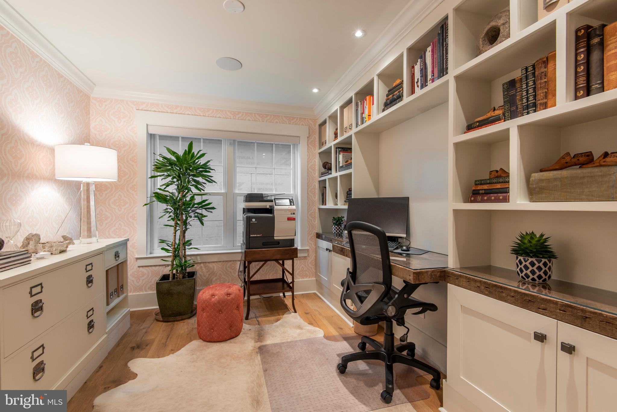 ROXBOROUGH - Residential