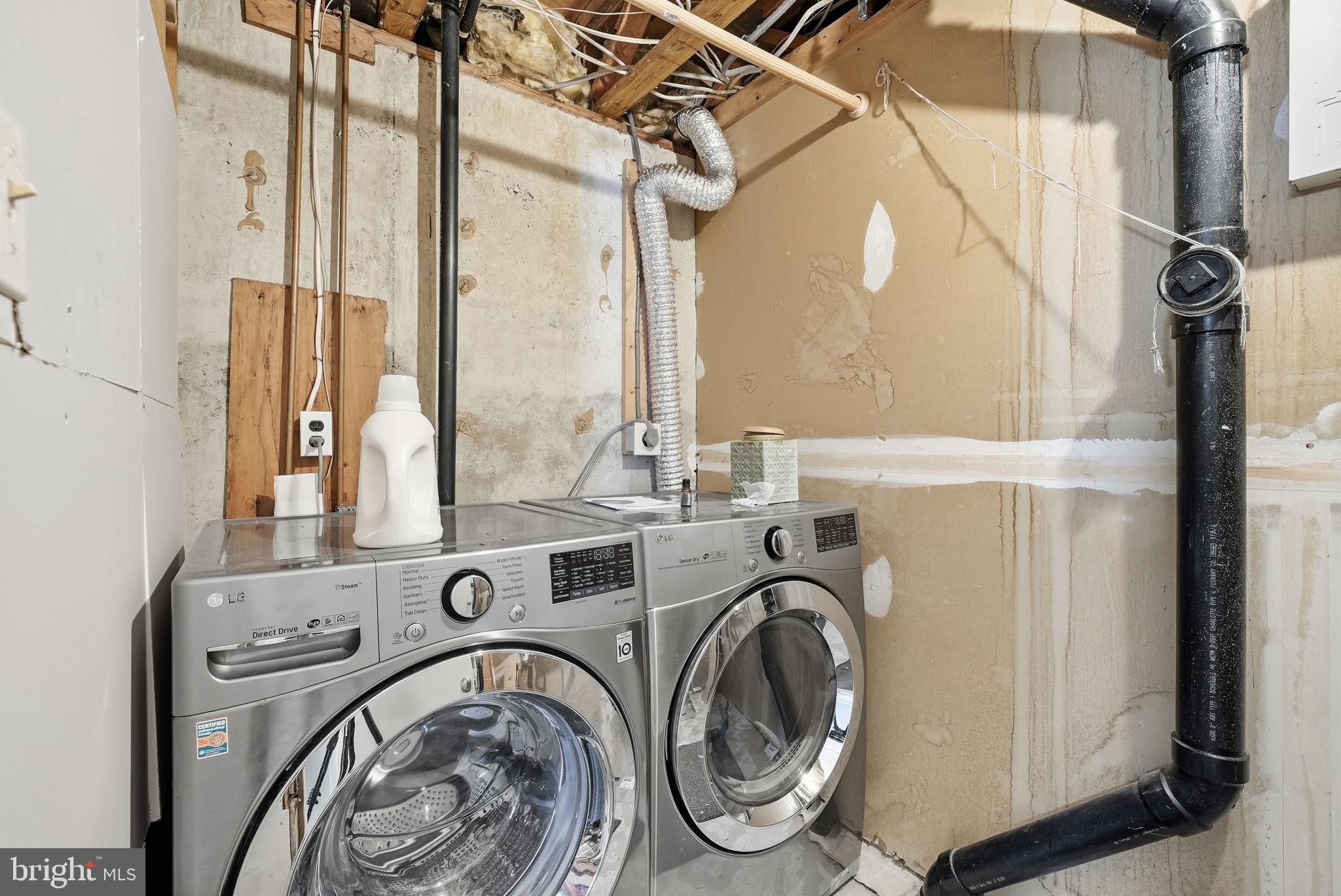 ROLLING FOREST - Residential