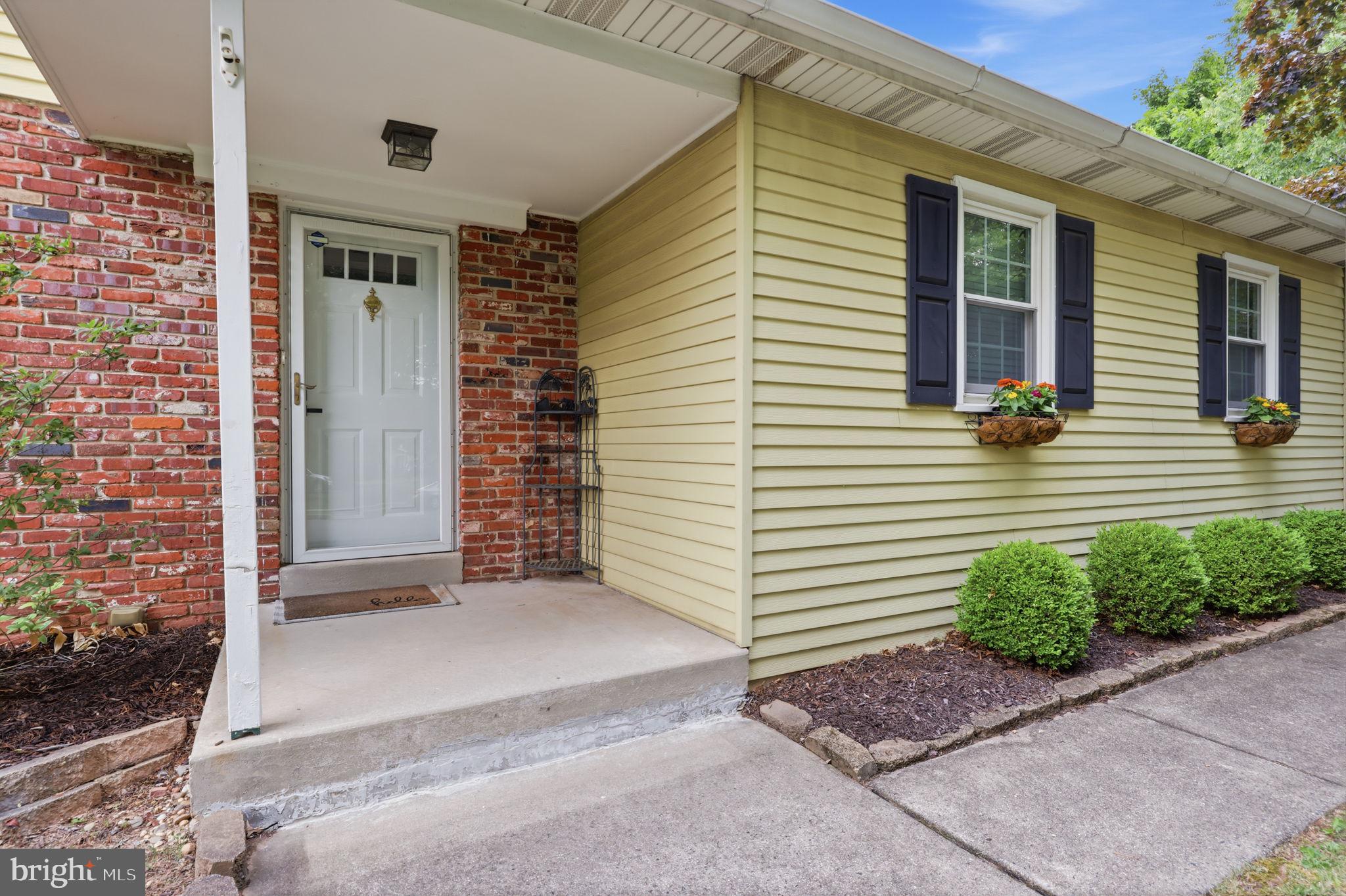 1509 WEST LANE