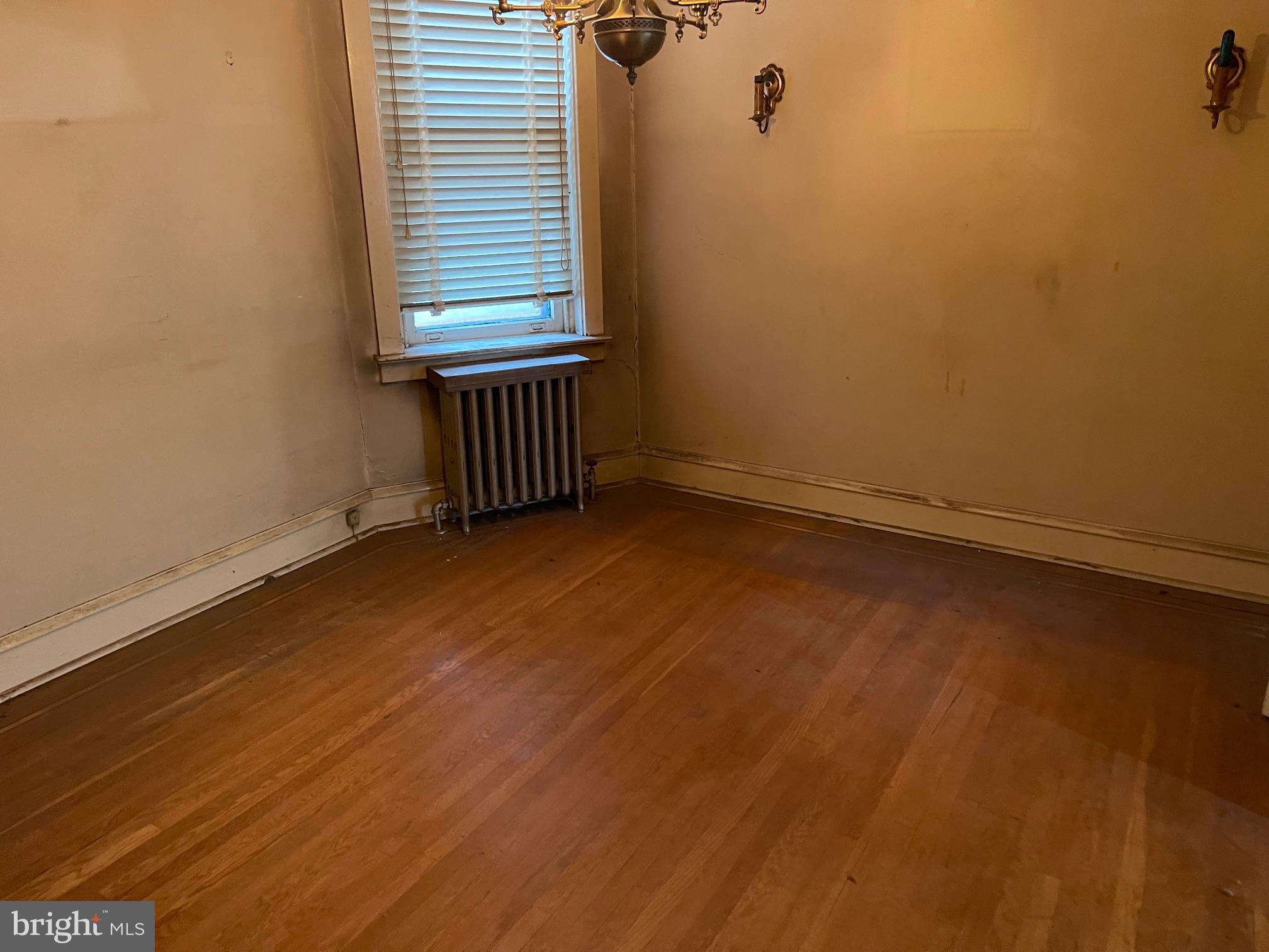 445 FERN STREET