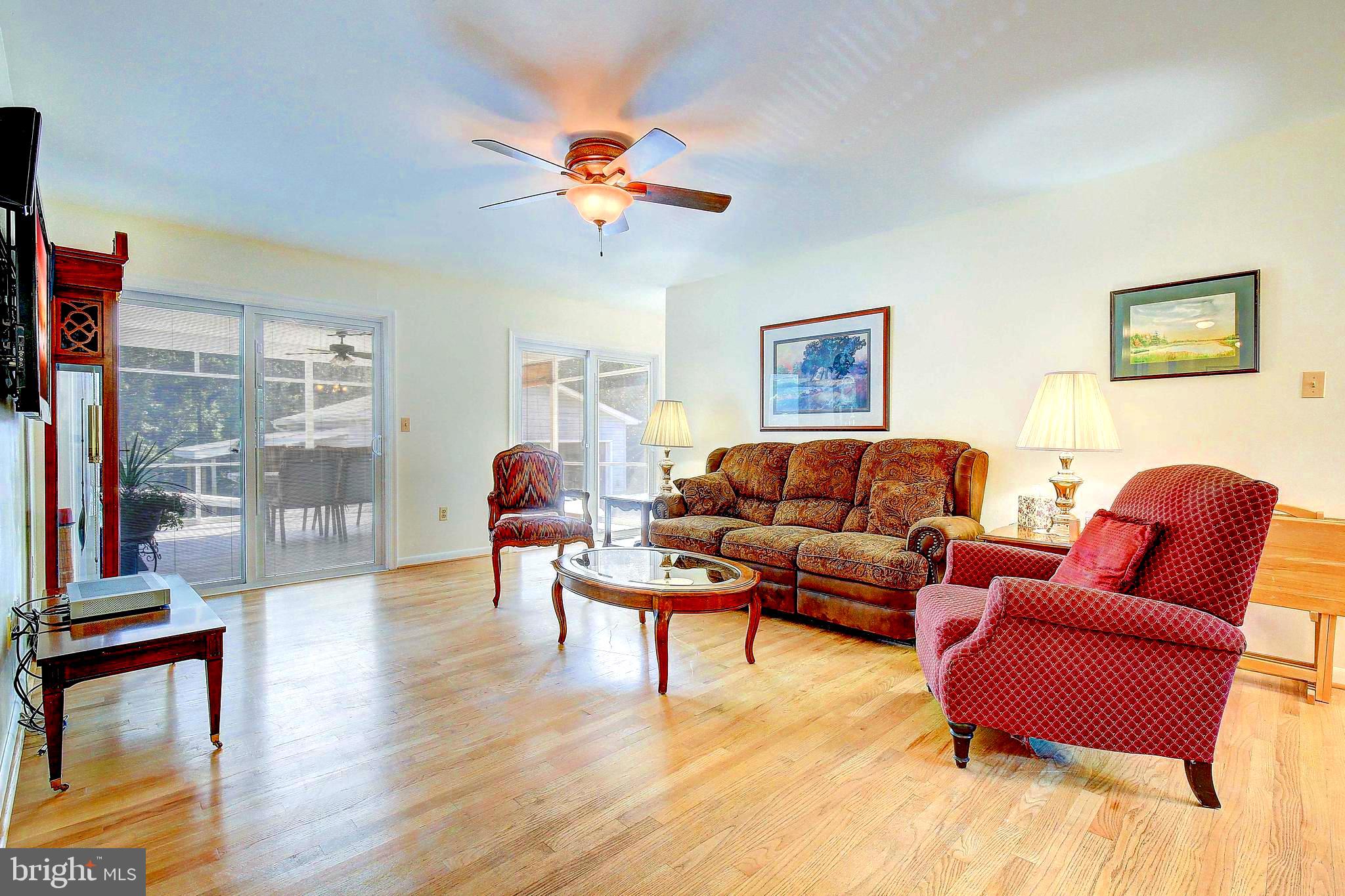 ROLLING HILLS - Residential