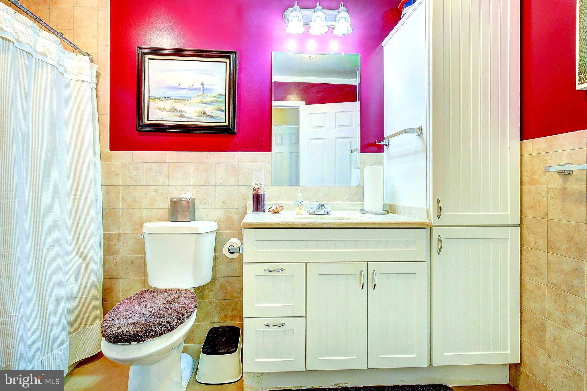 ROLLING HILLS - Residential