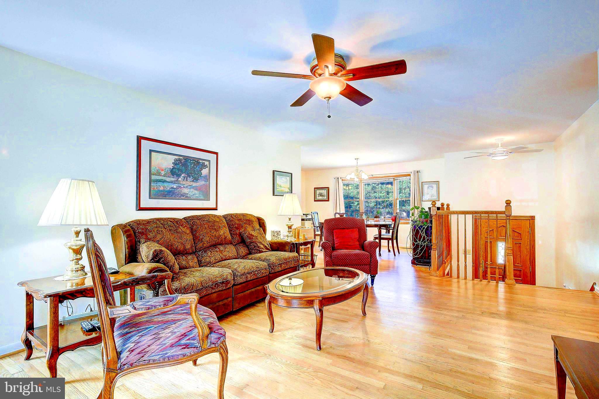 ROLLING HILLS - Residential