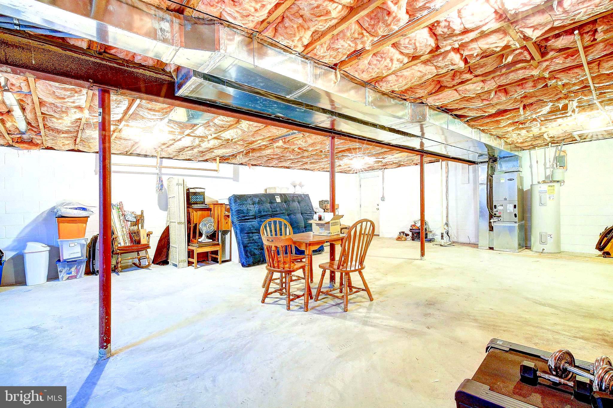 ROLLING HILLS - Residential