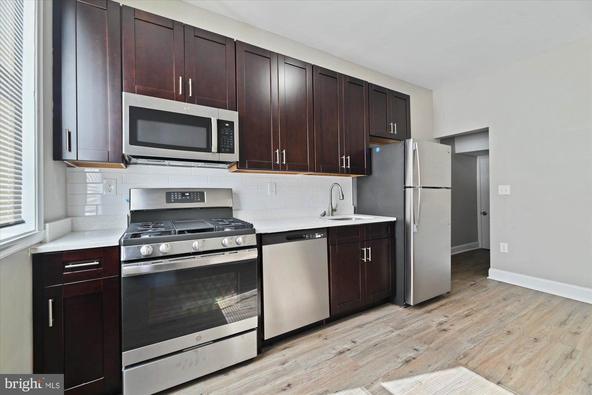 ROSEMONT - Residential Lease