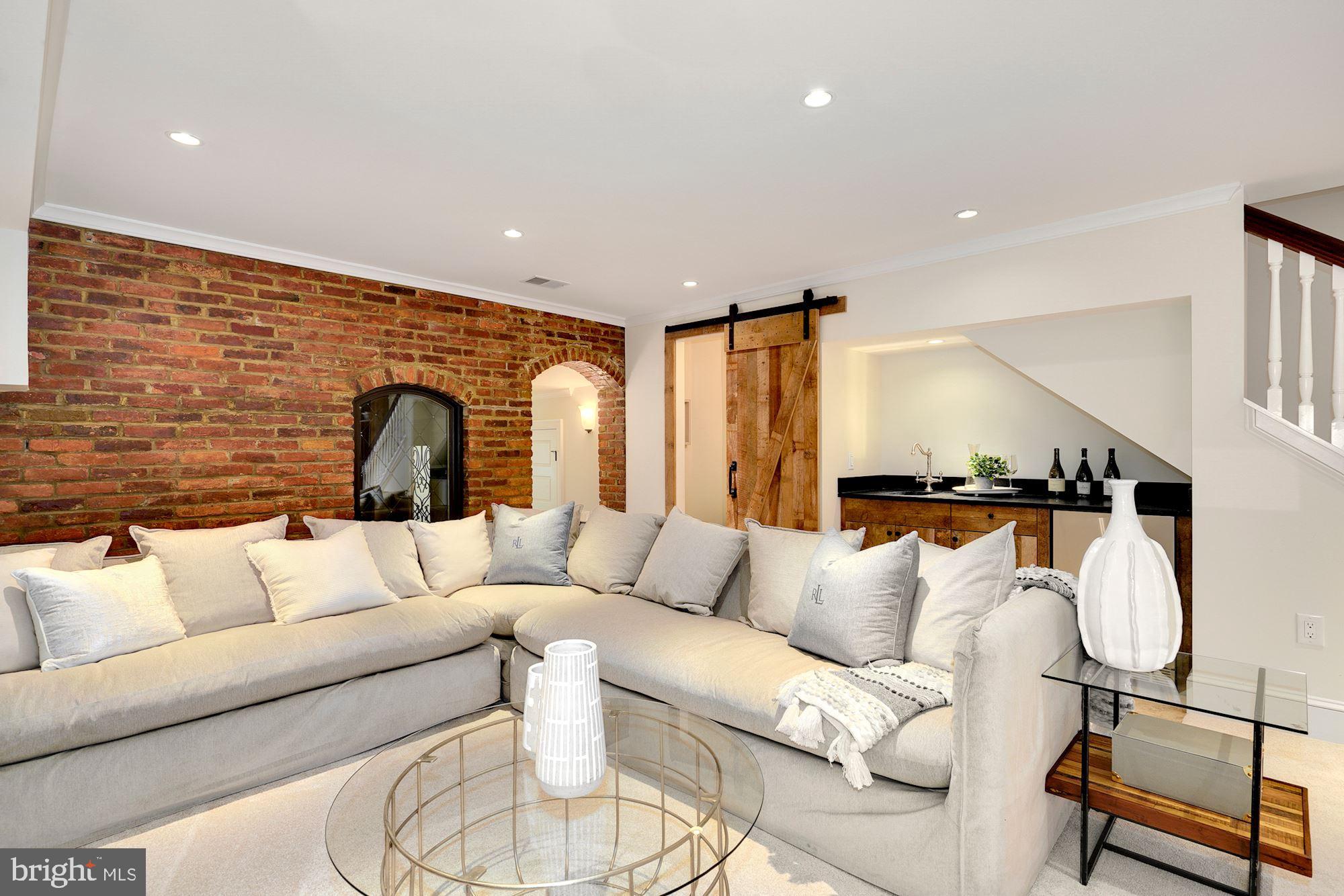 GEORGETOWN - Residential