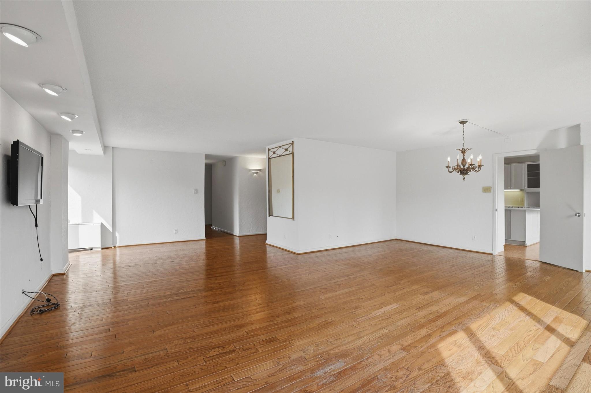 GREEN HILL - Residential