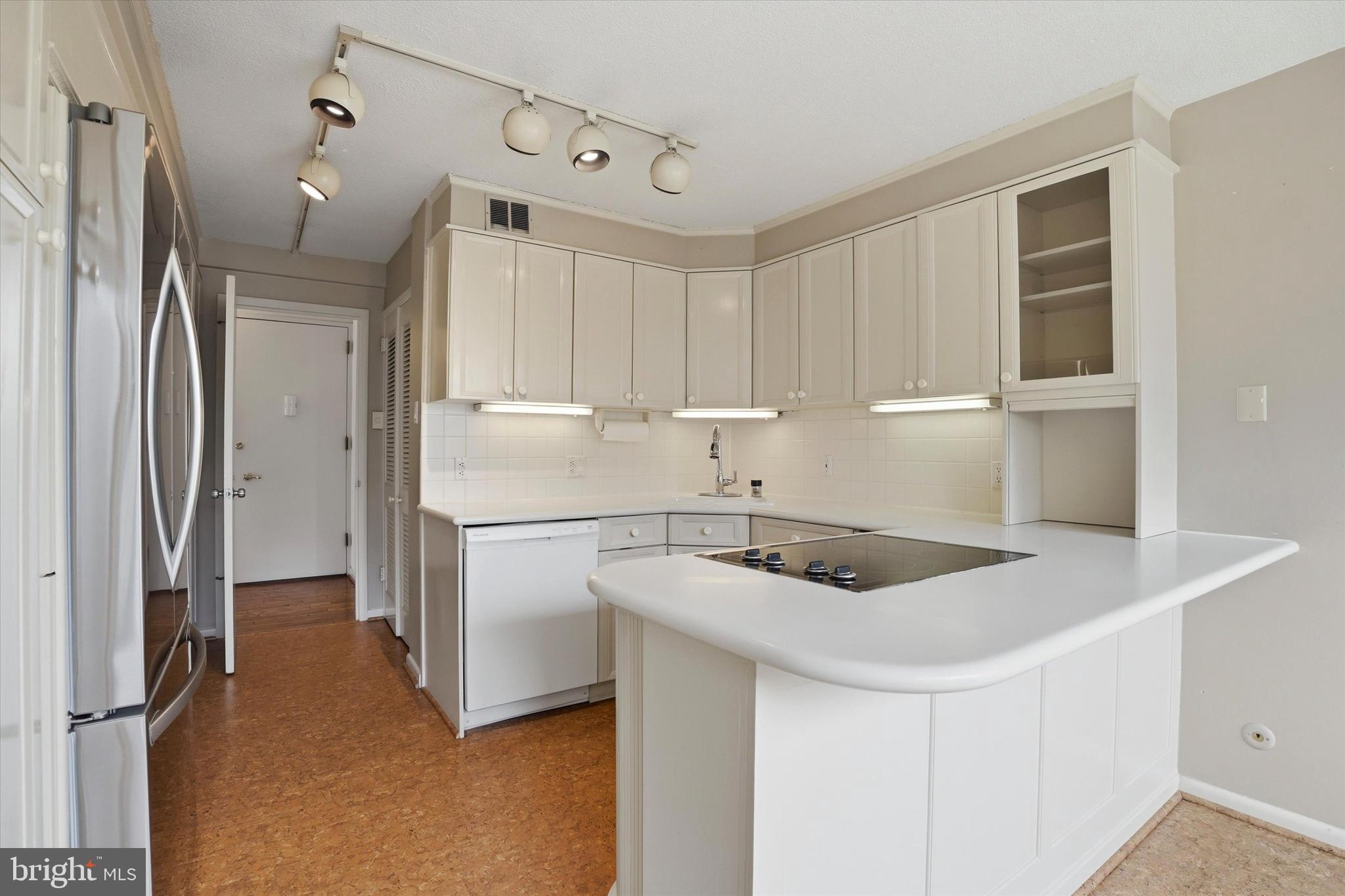 GREEN HILL - Residential