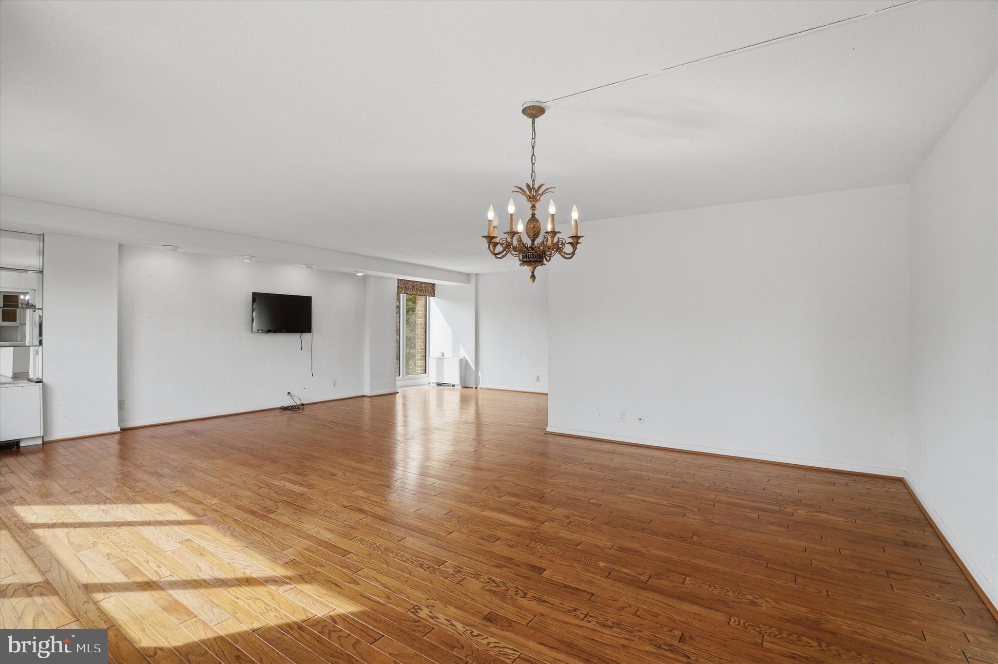 GREEN HILL - Residential