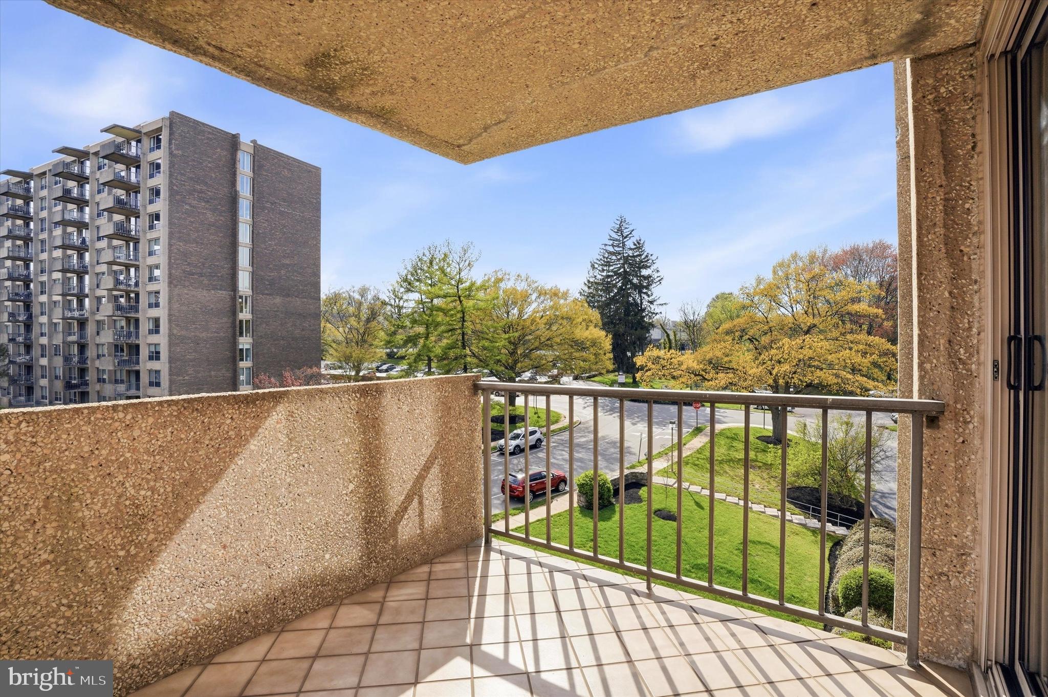 GREEN HILL - Residential