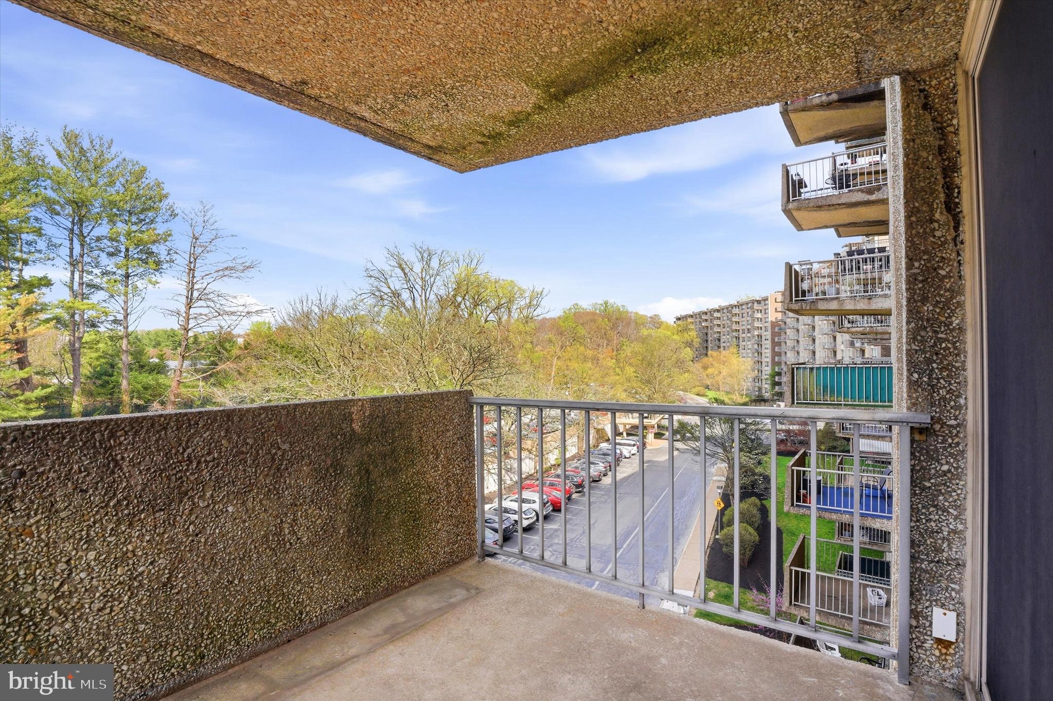 GREEN HILL - Residential