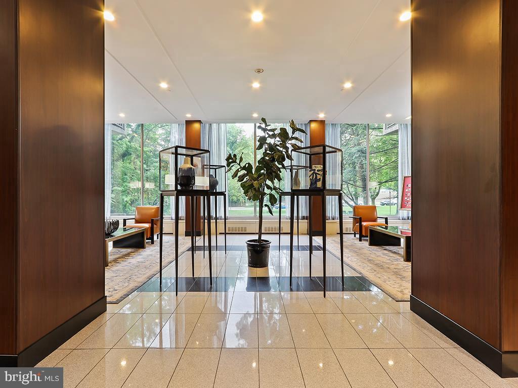 GREEN HILL - Residential
