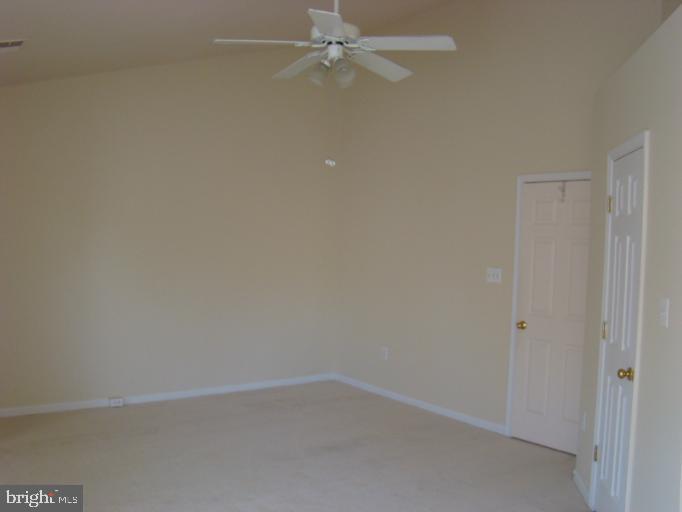 SIGNATURE AT BROADLANDS - Residential Lease