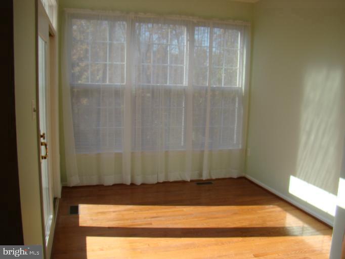 SIGNATURE AT BROADLANDS - Residential Lease