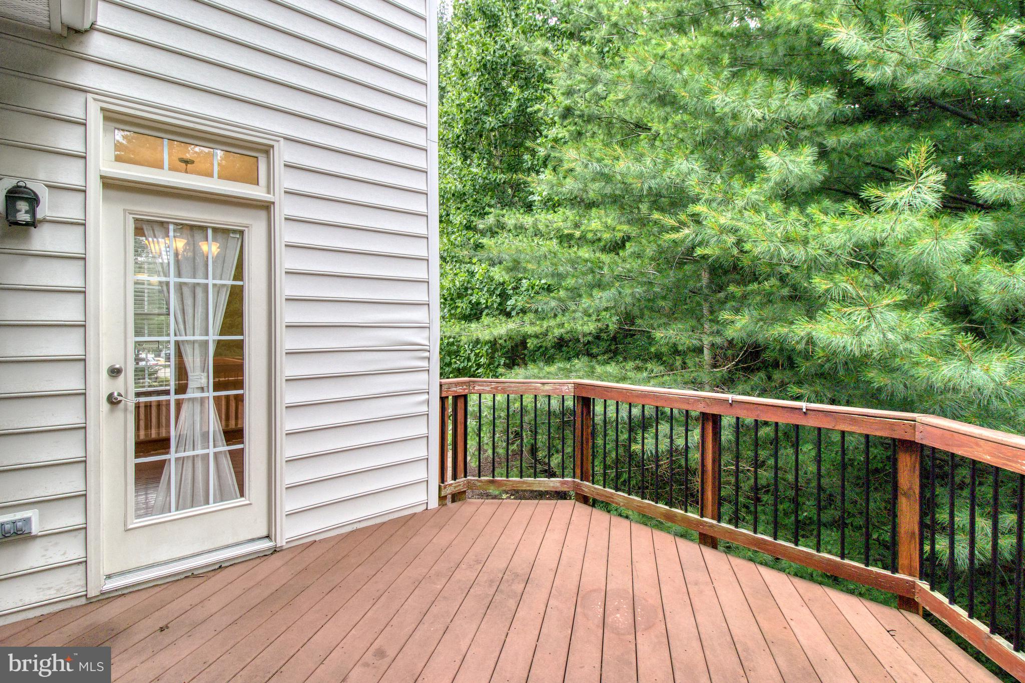 LORTON VALLEY NORTH - Residential Lease