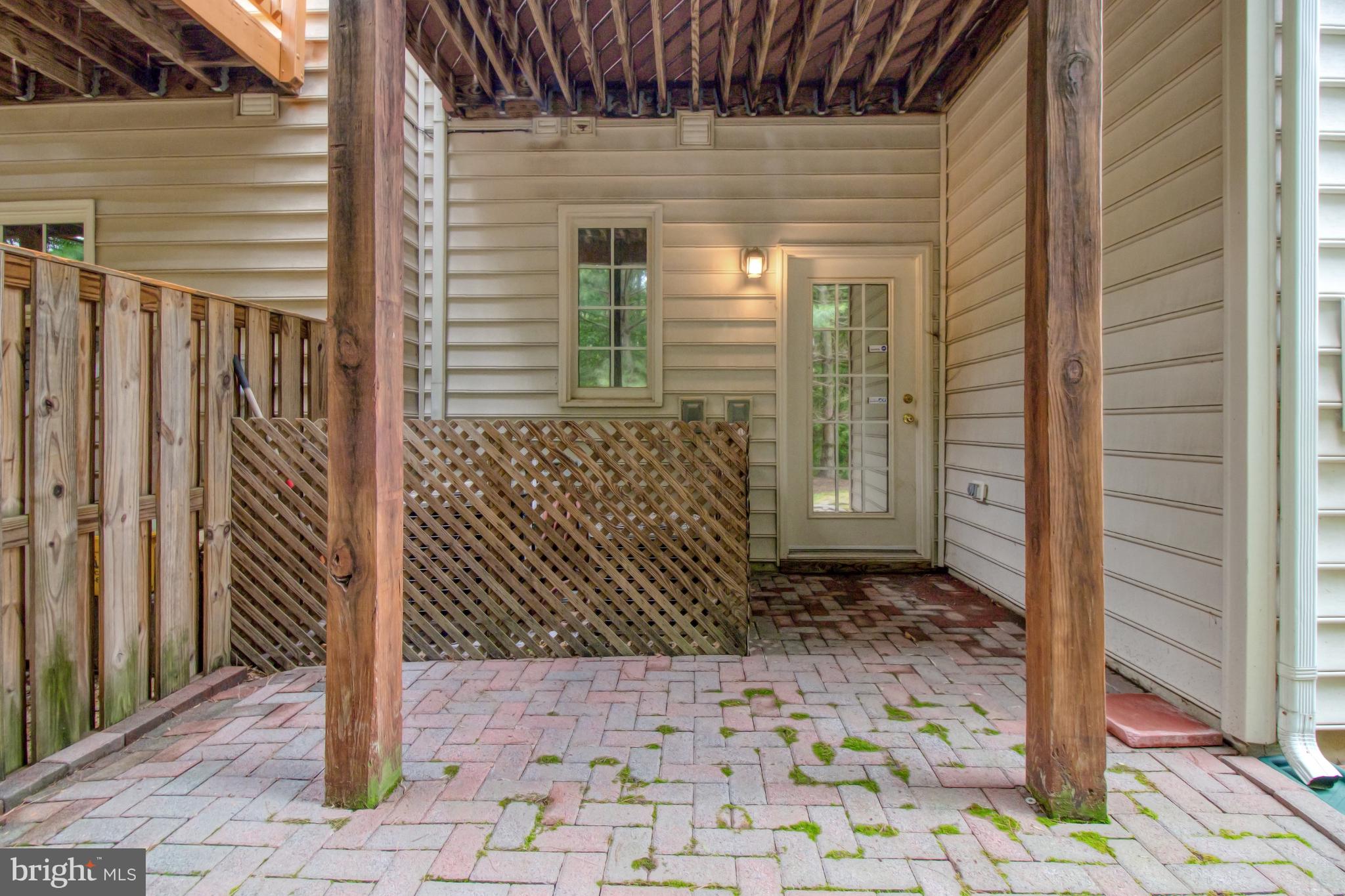 LORTON VALLEY NORTH - Residential Lease