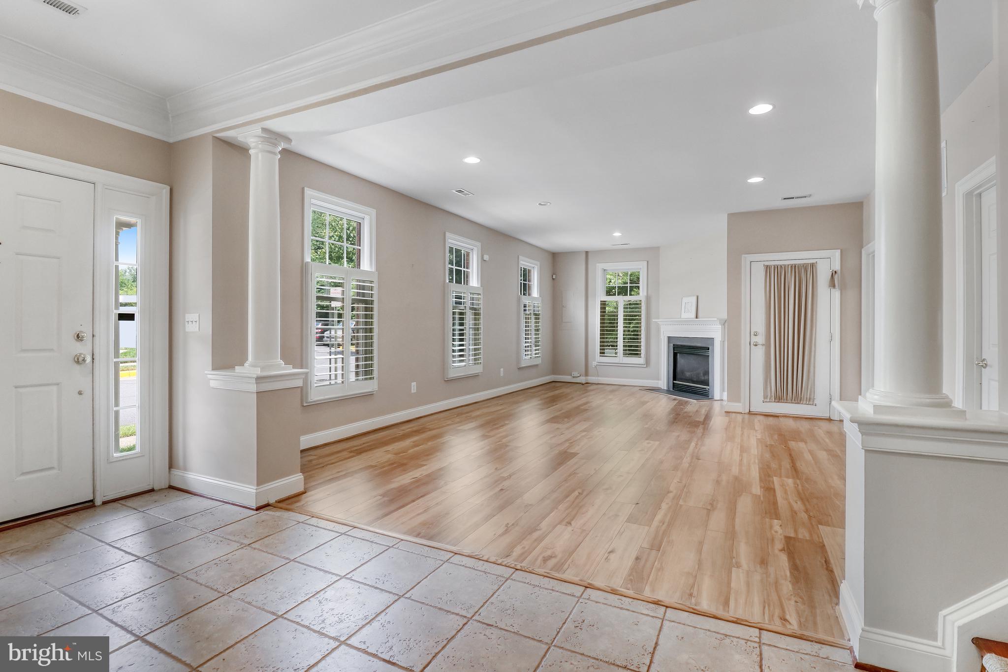 LORTON VALLEY NORTH - Residential Lease