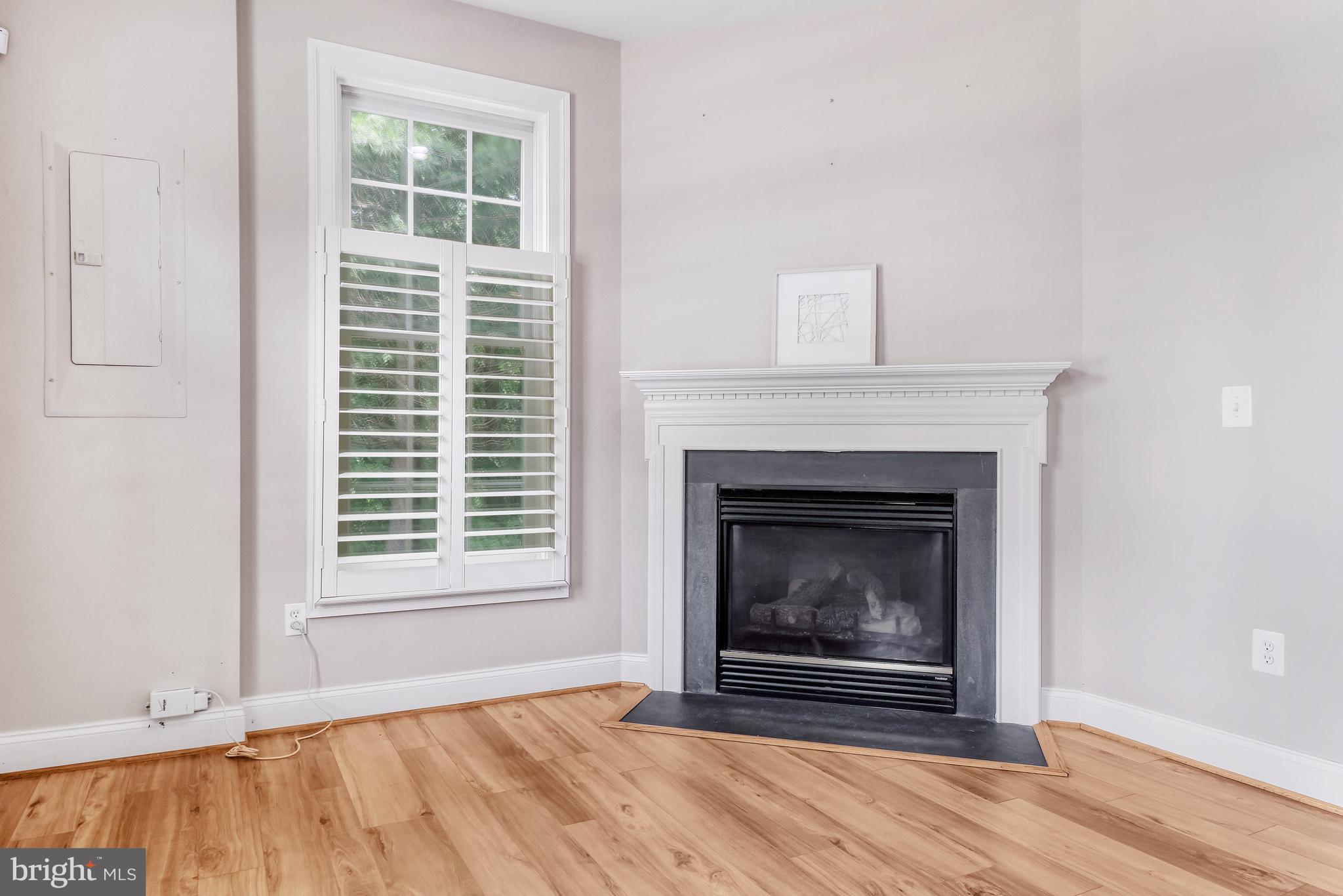 LORTON VALLEY NORTH - Residential Lease