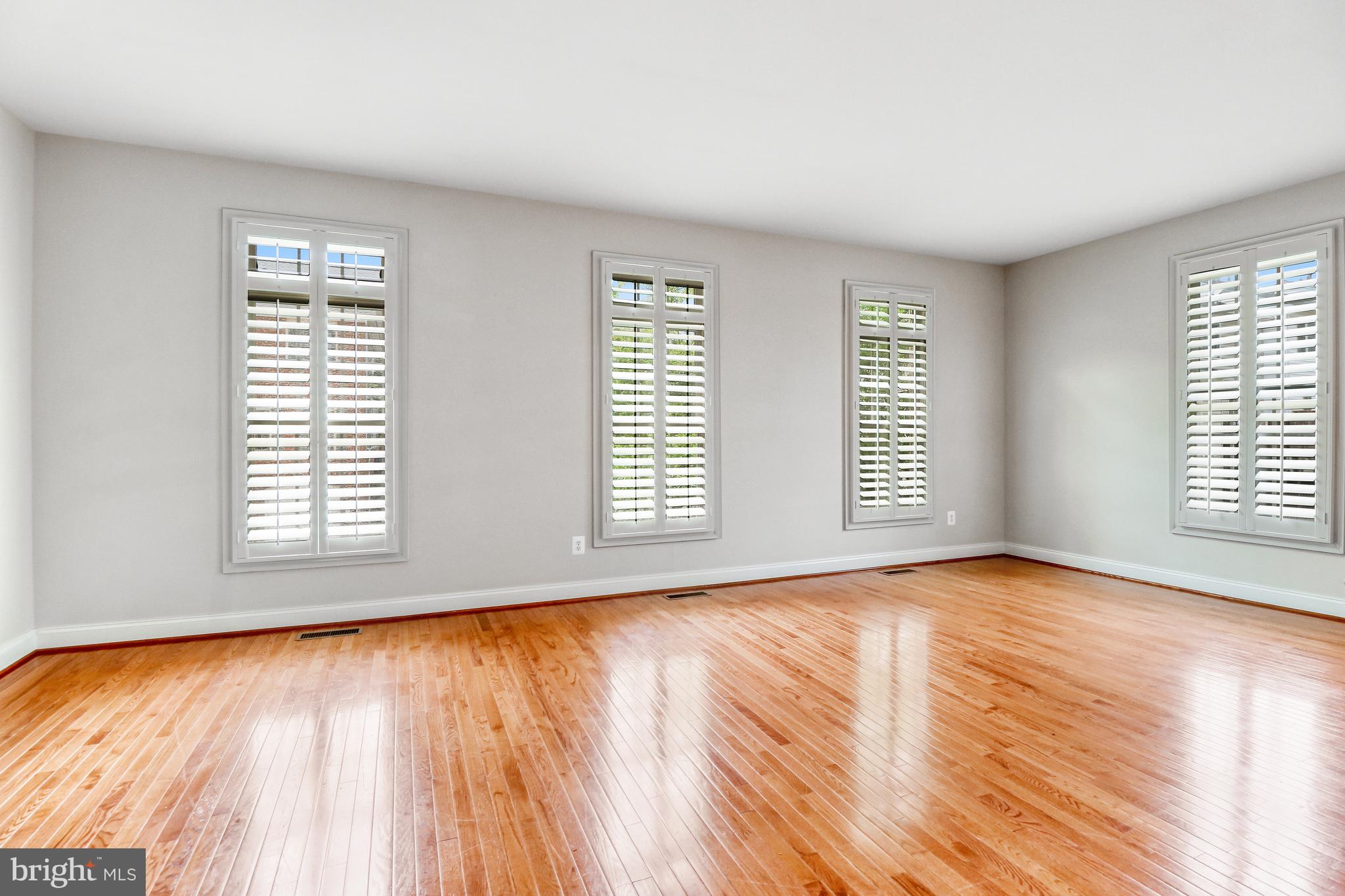 LORTON VALLEY NORTH - Residential Lease