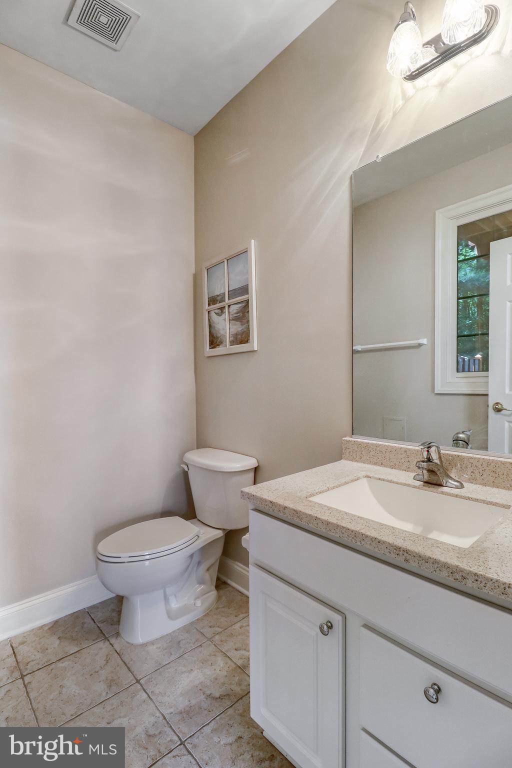 LORTON VALLEY NORTH - Residential Lease