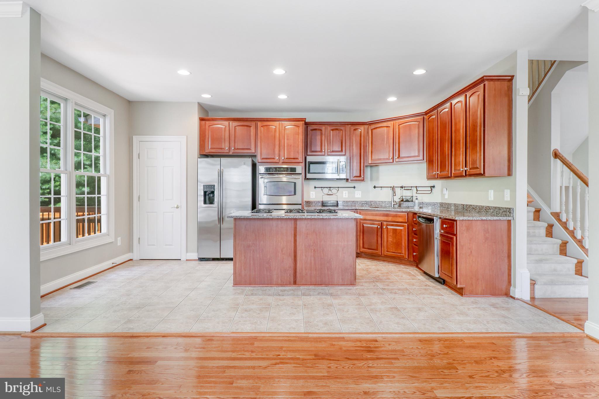 LORTON VALLEY NORTH - Residential Lease