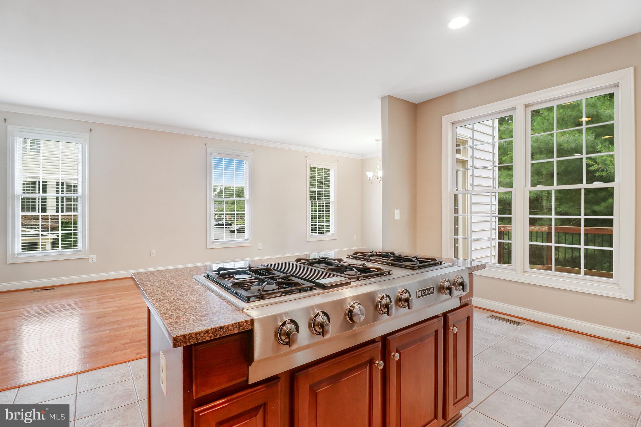 LORTON VALLEY NORTH - Residential Lease