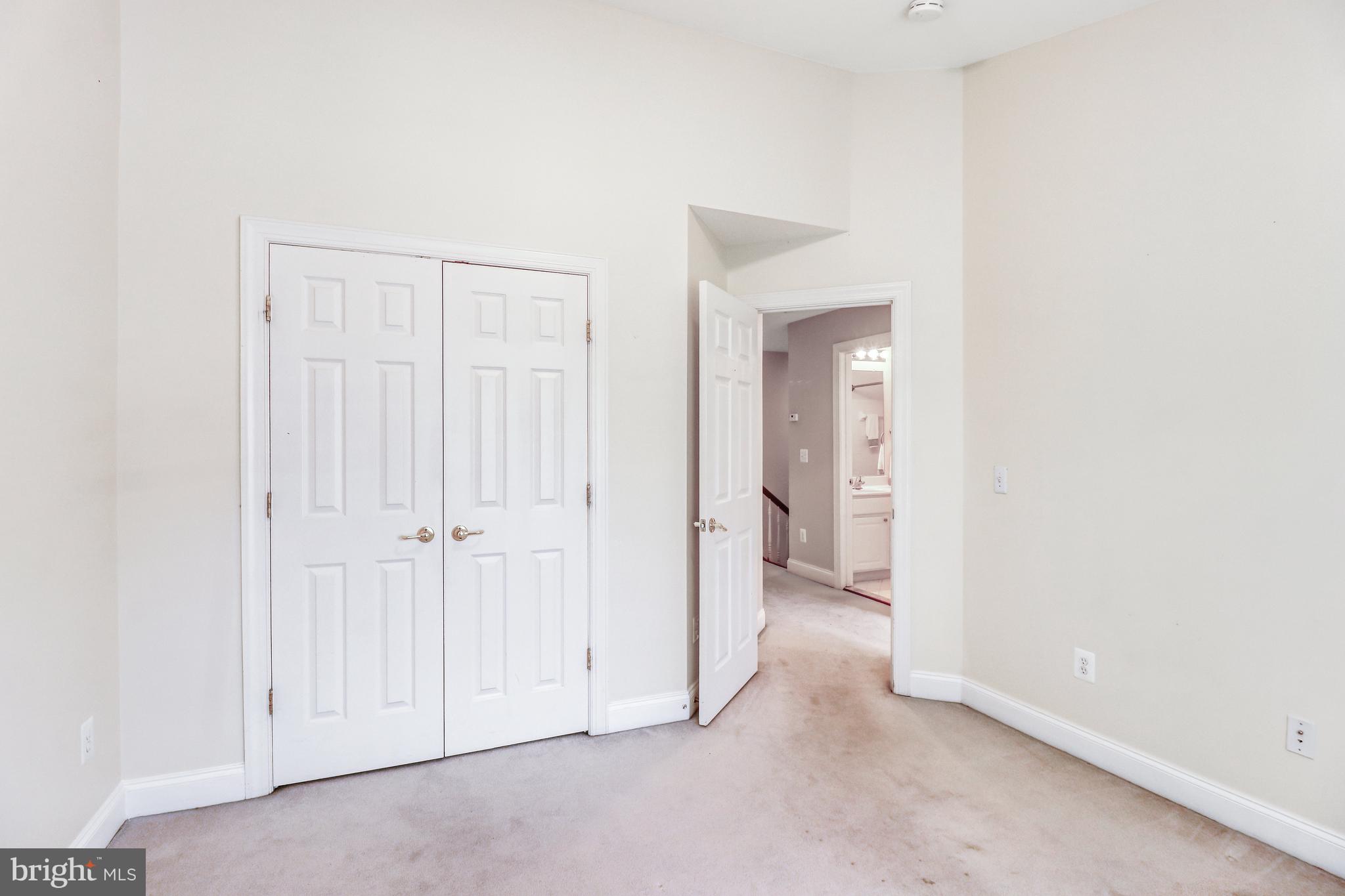 LORTON VALLEY NORTH - Residential Lease