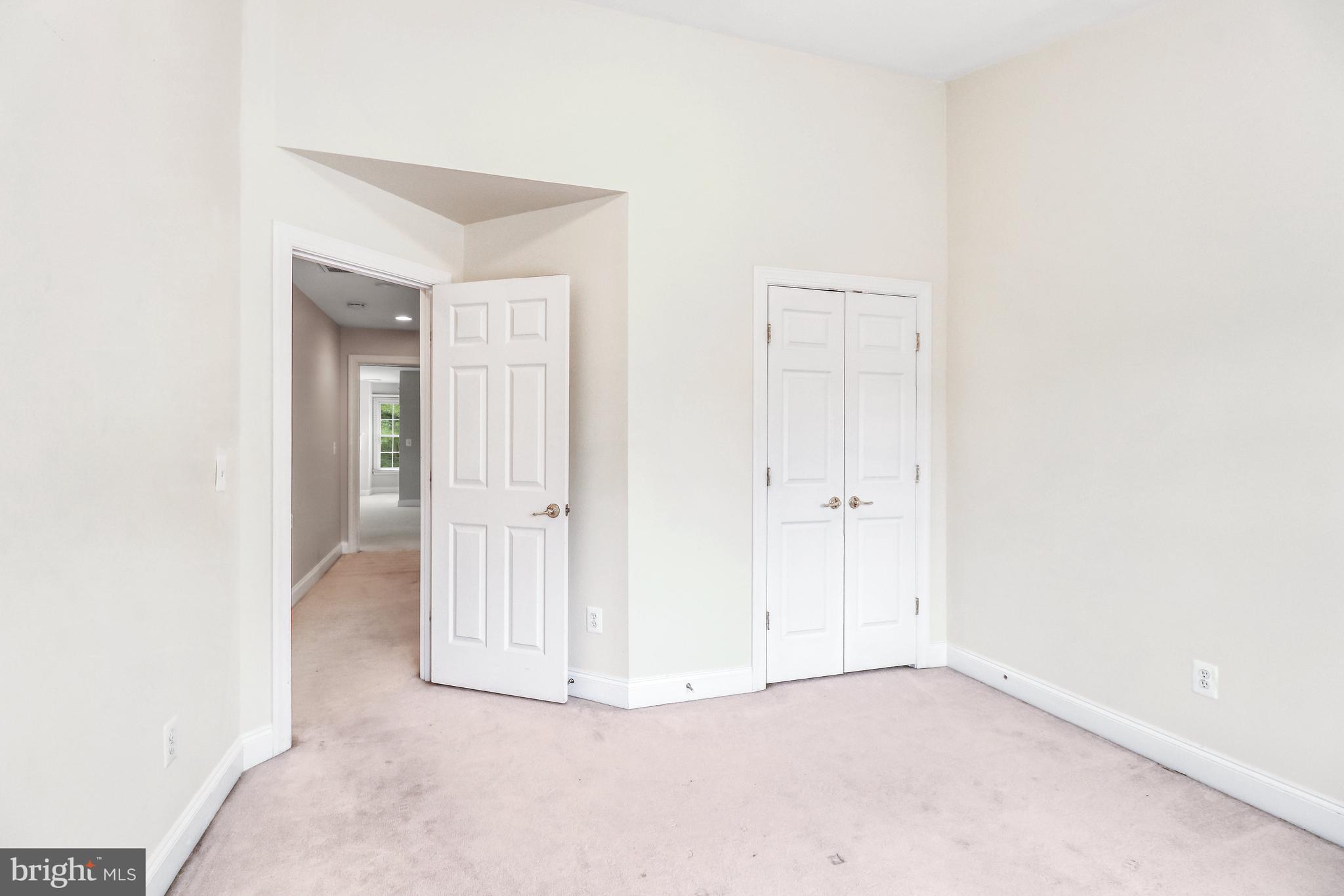 LORTON VALLEY NORTH - Residential Lease