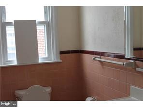 CASTOR GARDENS - Residential Lease