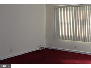 CASTOR GARDENS - Residential Lease