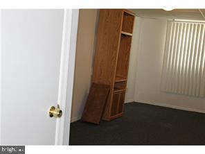 CASTOR GARDENS - Residential Lease