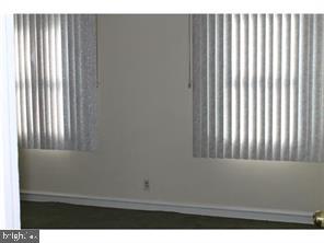 CASTOR GARDENS - Residential Lease