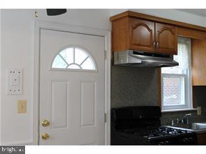 CASTOR GARDENS - Residential Lease