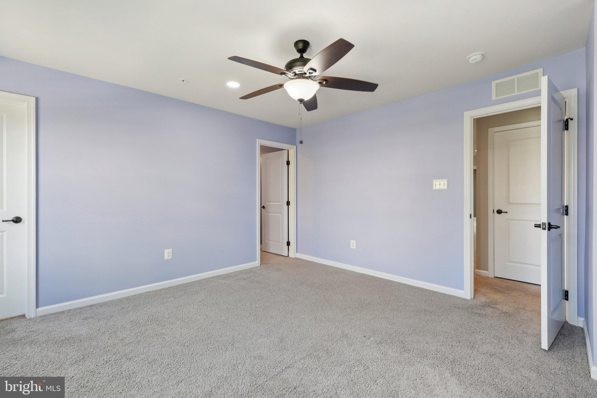 OAKDALE VILLAGE - Residential