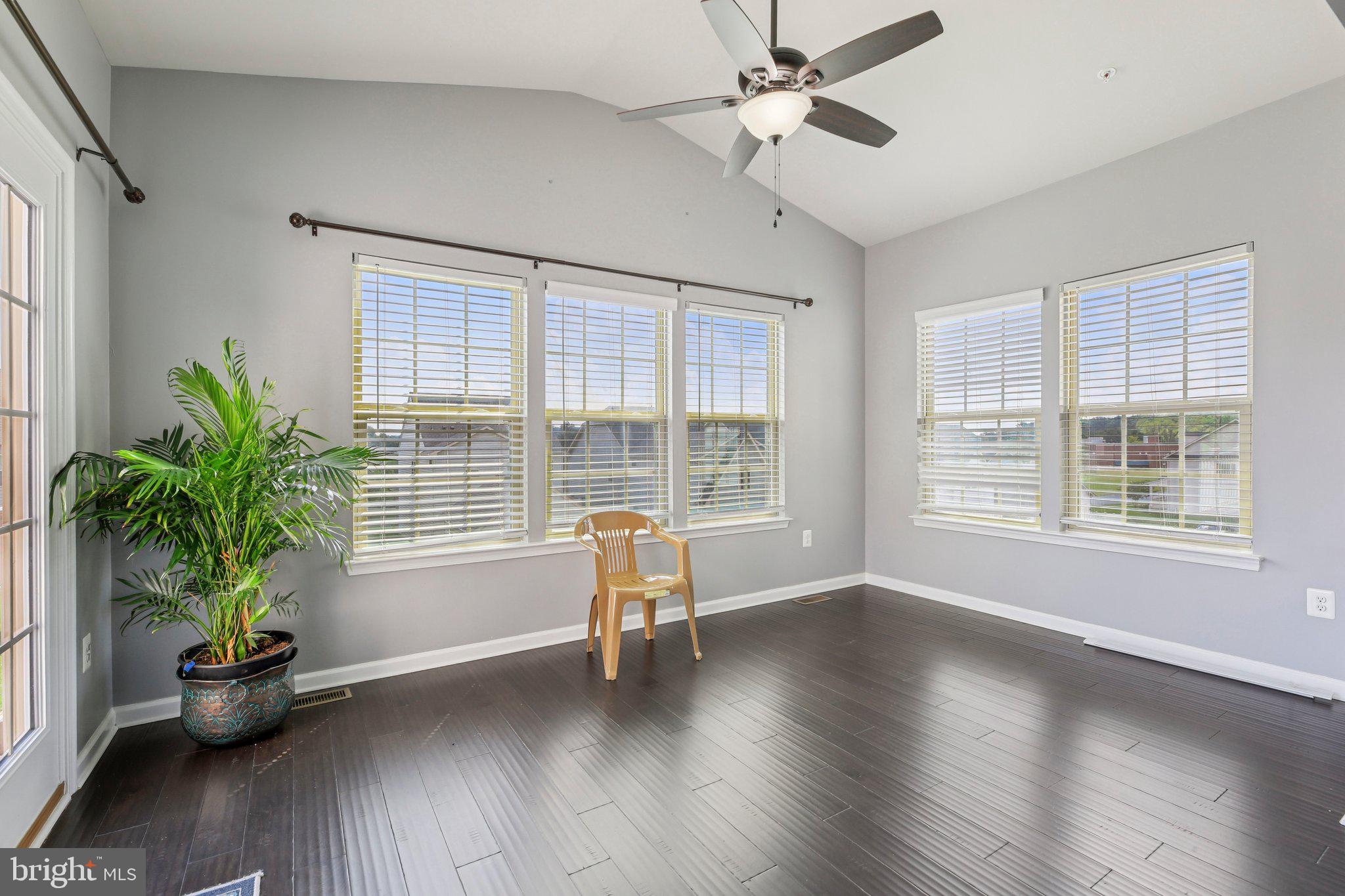 OAKDALE VILLAGE - Residential